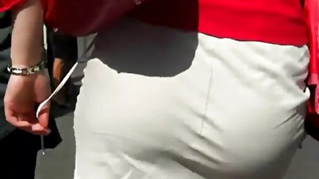 Σεξ χωρίς εγγραφή  Busty πόρνη λειτουργεί το μουνί πορνομεμαμαδεσ της με τα χρήματα