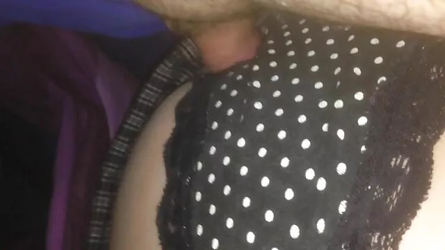 Σεξ χωρίς εγγραφή  Busty κορίτσι πηδάει κανέναν διαφορα πορνο