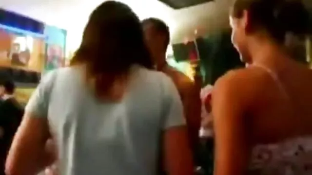 Σεξ χωρίς εγγραφή  Σπιτικό πορνό με καυτό κορίτσι τσονταγκει