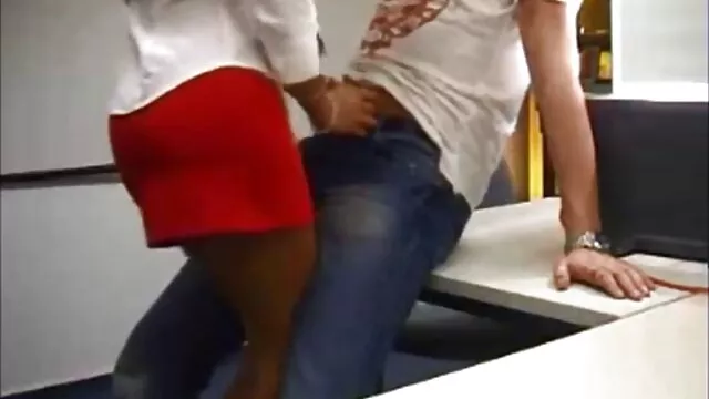 Σεξ χωρίς εγγραφή  Όμορφη πανέμορφη ξανθιά πορνο κινουμενα σχεδια παίρνει μέρος του σπέρματος πειρασμό στο στόμα της