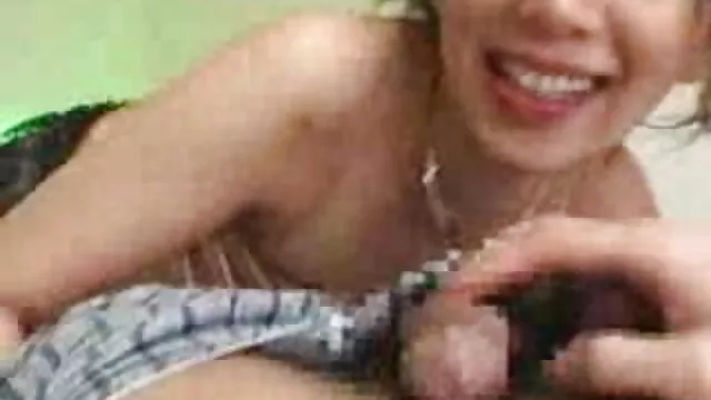 Σεξ χωρίς εγγραφή  Καυτή μελαχρινή πιπίλισμα πορνο 69 χοντρό πούτσο του φίλου της