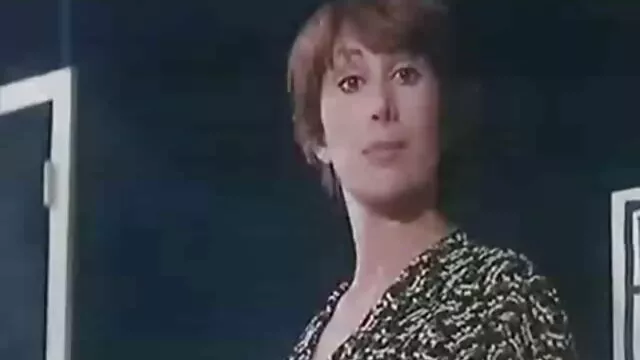 Σεξ χωρίς εγγραφή  Καυτή μελαχρινή αισθάνονται ένα μεγάλο καβλί στον κώλο ελλινικα πορνο της