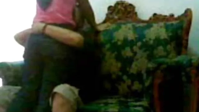 Σεξ χωρίς εγγραφή  Μακριά πόδια κορίτσι πληρώνει με τα ρούχα πωλητή με το σώμα χχχ μουνια της